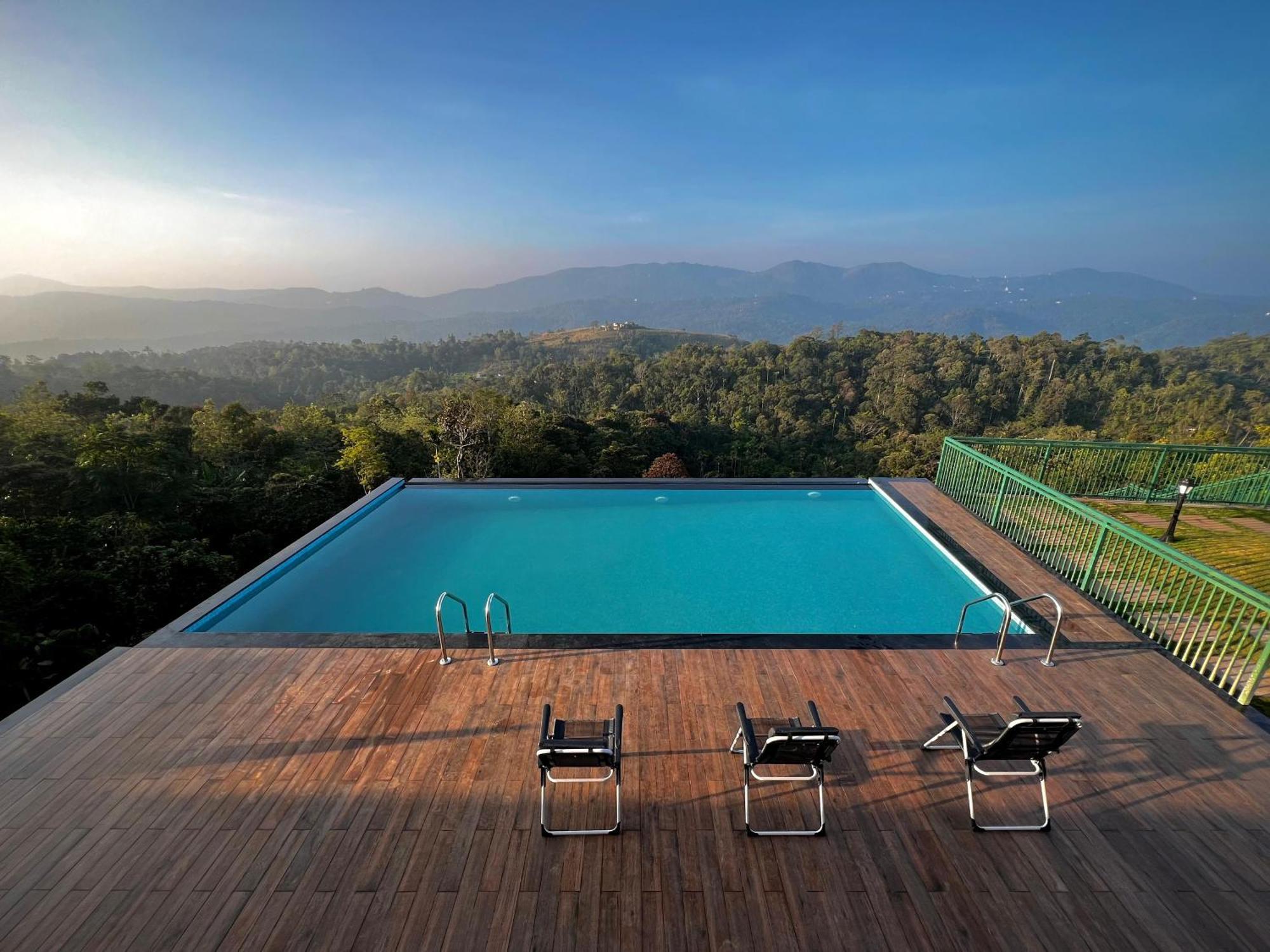 Cloudy Court Resort Idukki Εξωτερικό φωτογραφία